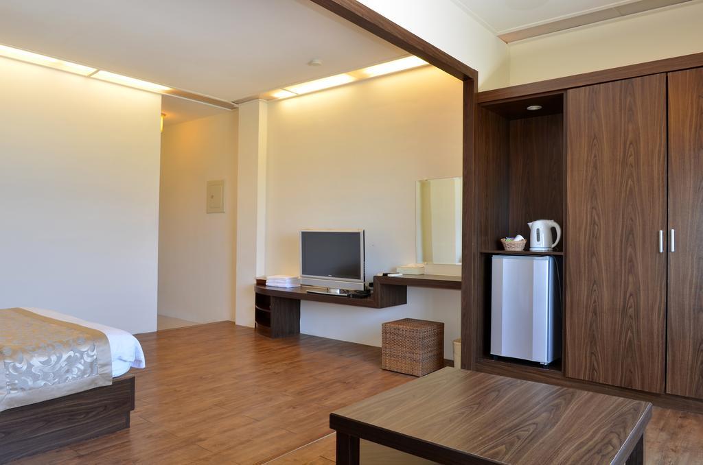 The Blue Lagoon B&B Fengbin Exterior foto